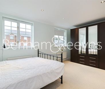 4 bedroom townhouse to rent - Photo 5