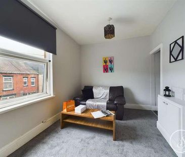 Hillcrest View, Chapeltown, LS7 - Photo 1