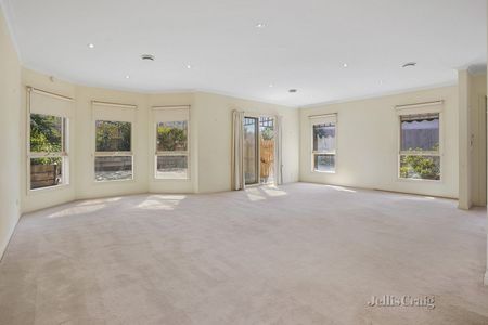 1/12 Dixon Street, Mentone - Photo 2