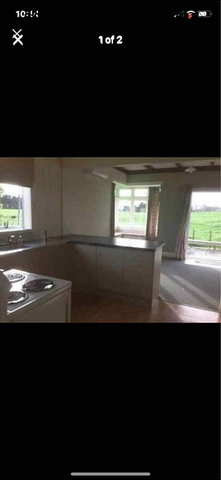 Charming 2BR Cottage - Photo 5