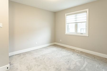 For Lease - 3328 Oriole Drive, London South, Ontario - Photo 3