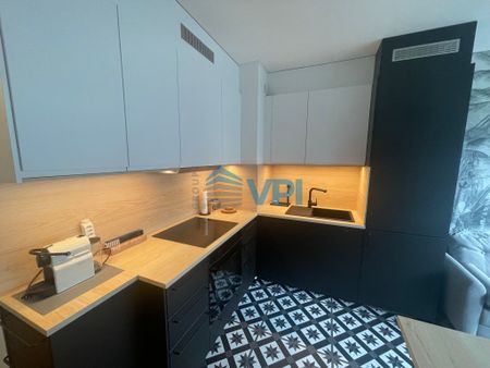 Tastefully furnished 2-room apartment - Separate bedroom - Photo 5