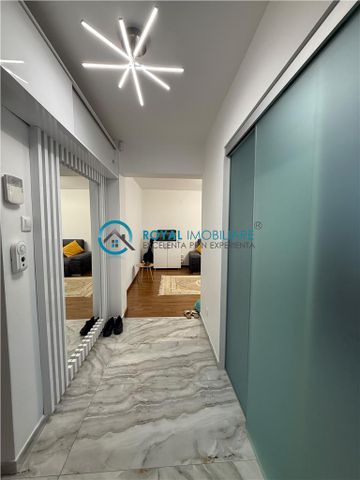 Royal Imobiliare Inchiriere apartament zona Ultracentrala - Fotografie 3