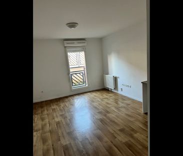 Location Appartement 23 m² Tremblay-en-France - Photo 2