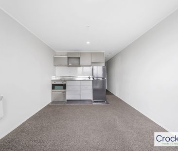 Unique 2b/2b Apartment - Photo 4