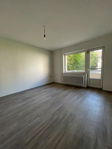 Die gefällt mir: gemütliche 3-Raum-Wohnung mit Sonnenbalkon - Photo 3