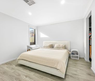 64 Stettler Boulevard, Mickleham, Vic 3064 - Photo 4