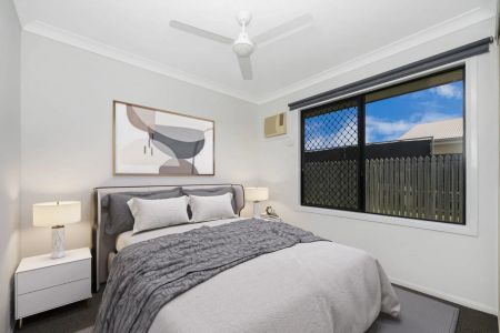 Beautifully Renovated Home on Spacious Corner Block - Photo 5