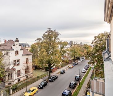 Endlich gefunden. Mansardgeschoss mit Balkon und Einbauküche. - Foto 5