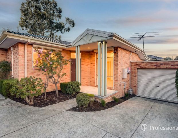 Renovated Family Living in the Mount Waverley Secondary College Zone - Photo 1
