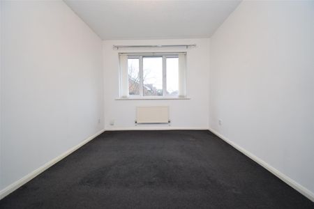 Holly Mede, Ossett - Photo 5