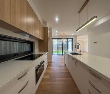 Brand New Luxury Living in Vermont Secondary Zone - Photo 2