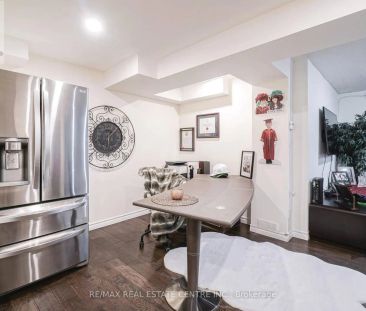 2427 VALLEY HEIGHTS CRES. - Photo 3