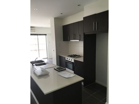 8/537 Melton Highway, Sydenham VIC 3037 - House For Rent | Domain - Photo 3