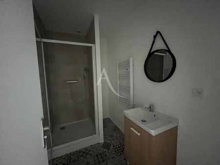 Location Appartement 2 pièces 46m² - Photo 4