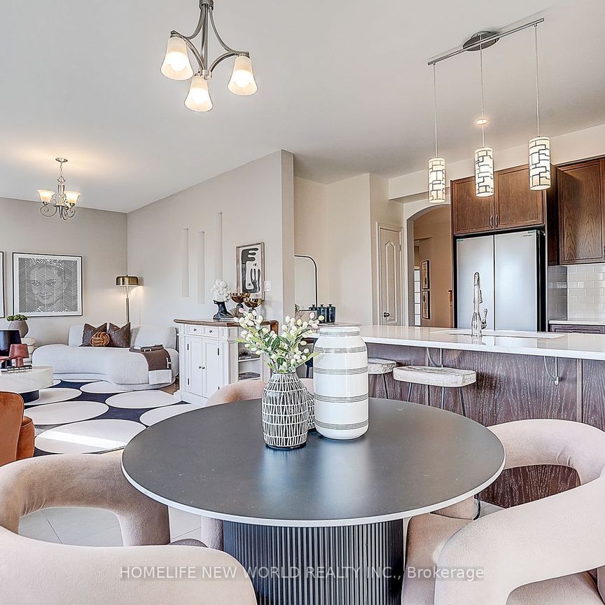 For Lease - 2002 Cocklin Crescent, Oshawa, Ontario - Photo 1