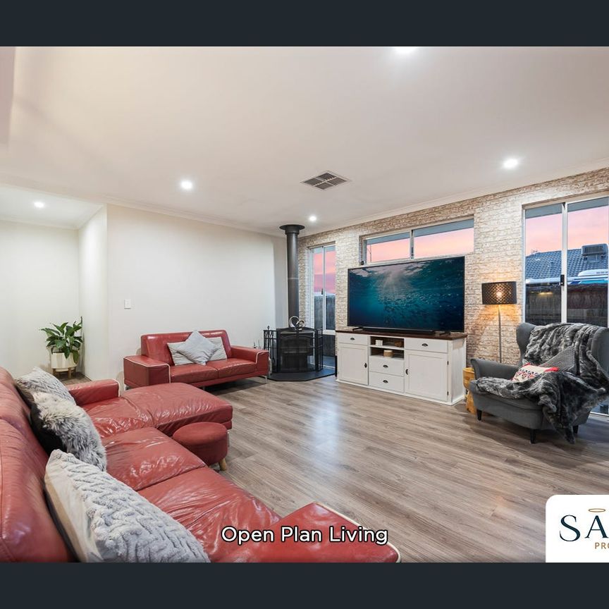 Stunning Family Home - Photo 1