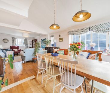 Belmont Hill, CB11, Saffron Walden - Photo 2