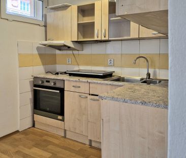Pronájem bytu 1+kk 31 m² - Fotografie 5