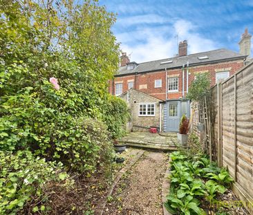Station Road, CB11, Saffron Walden - Photo 5
