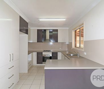 29 Doman Street, Estella NSW 2650 - Photo 6