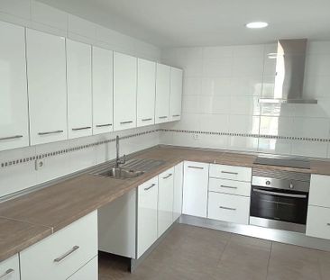 4 room luxury Apartment for rent in Málaga, Andalusia - Photo 2