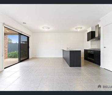 Stylish & Low-Maintenance Living in Prime Strathtulloh Location - Photo 6