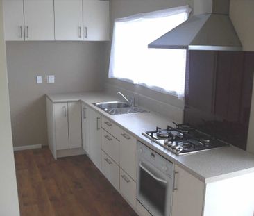 Tidy modern three bedroom unit, one of two. - Photo 6