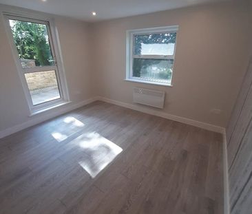 Studio Flat, Minster Rd, NW2 - Photo 5