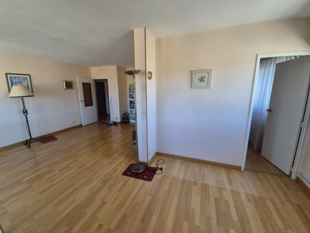 APPARTEMENT 4 pièce(s) - 74m² - Photo 2