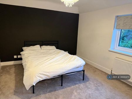 5 bedroom detached house to rent - Photo 5