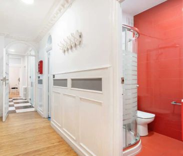 Room in a shared 7-bedroom apartment for rent in Universidad - Foto 4