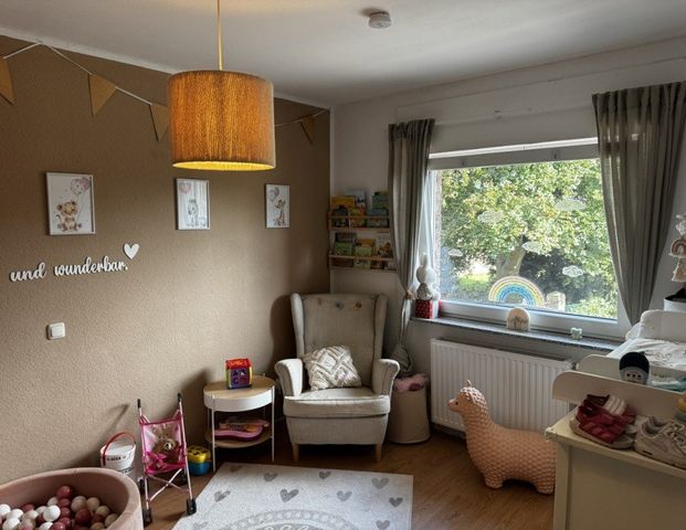 WESSELING-URFELD, schöne 3 Zimmer-Wohnung, ca. 75 m² Wfl, Küche, Diele, Bad, Balkon, Keller, Stellpl - Photo 1