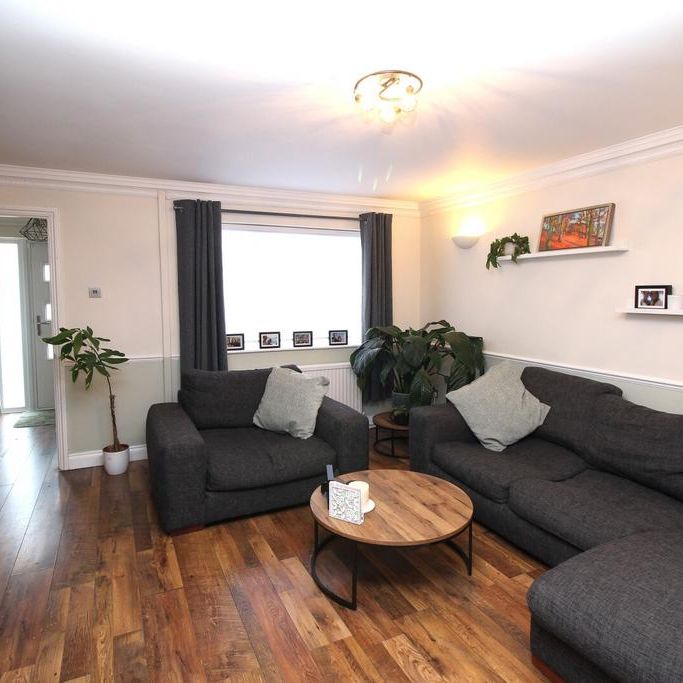 3 bedroom link detached house to rent - Photo 1