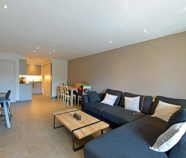 Modern en energiezuinig appartement op centrale ligging in Eeklo! - Photo 3