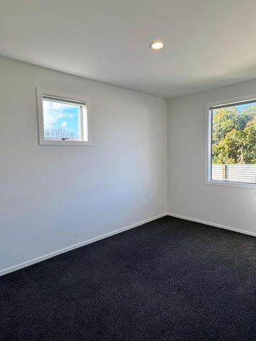 Easy coastal living at Waimarama Beach - Photo 2
