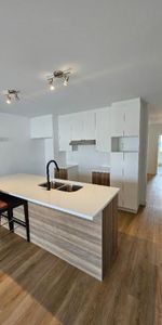 5½ Moderne à Drummondville – Air Climatisé, neuf, propre, Juillet! 1470$ soit un rabais de 55$ sur un an - Photo 3
