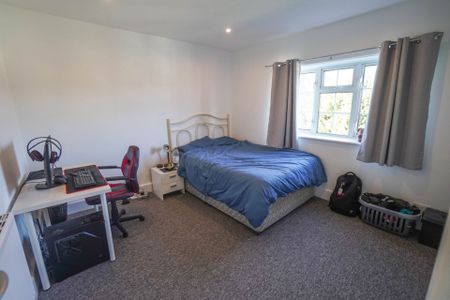 2 Bedroom Flat To Rent in Westbourne - £1,343 pcm Tenancy Info - Photo 5