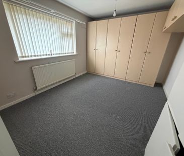 Spenser Avenue - Photo 6