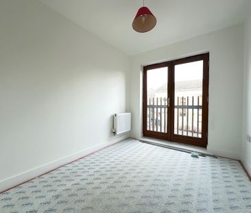 Great Mead, Chippenham - Photo 4