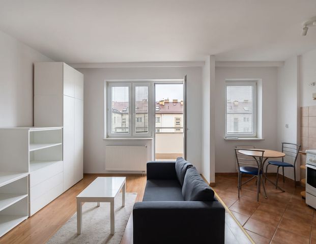ZOBACZ >>> Kawalerka 3 minuty od metra! 34 m² - Фото 1