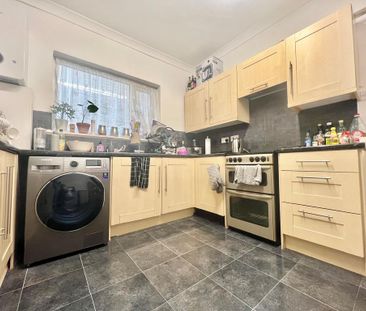 3 bedroom terraced house to rent - Photo 6