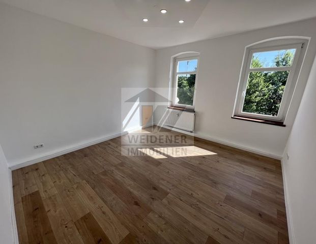 Sanierte 4-Raum-Wohnung mit Balkon und Einbauküche! - Photo 1