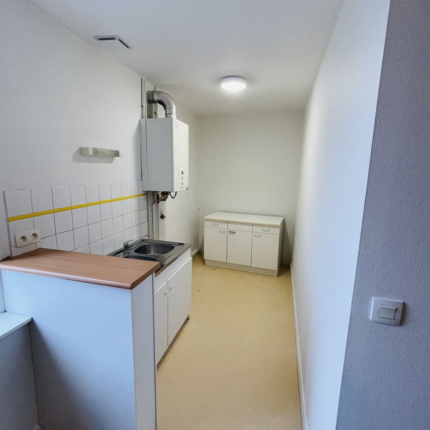 Location Appartement 3 pièces 60m² CHATELLERAULT 86100 - Photo 1