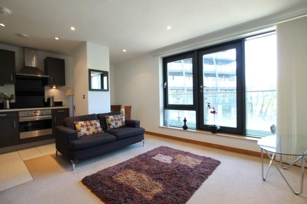 1 bedroom flat to rent - Photo 1