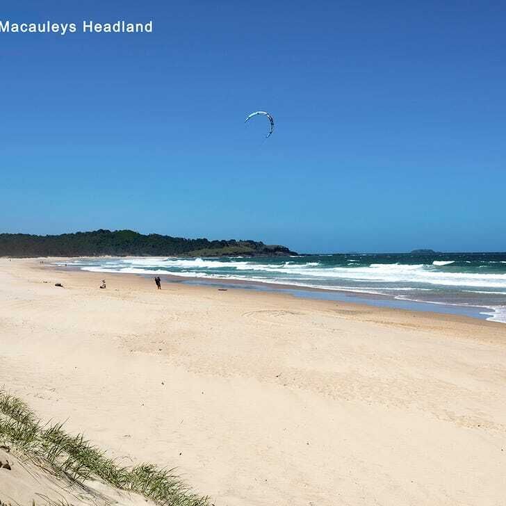 Beautifully Renovated 2-Bedroom Apartment in Prime Beachside Location - Photo 1