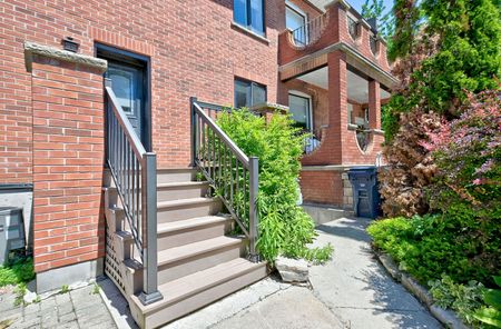 For Lease - 4 Stonehouse Crescent, Toronto, Ontario - Photo 2