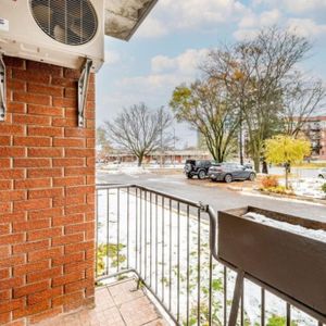 Anjou condo à louer - Photo 2