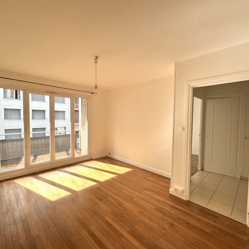Location Appartement 2 pièces 50m² GRENOBLE 38100 - Photo 1