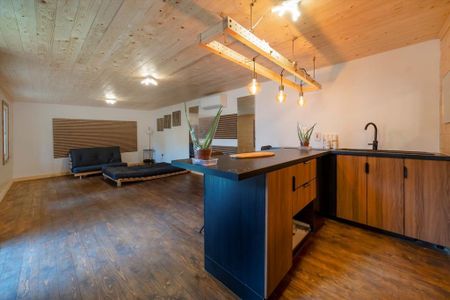 7 bedroom detached house to rent - Photo 2